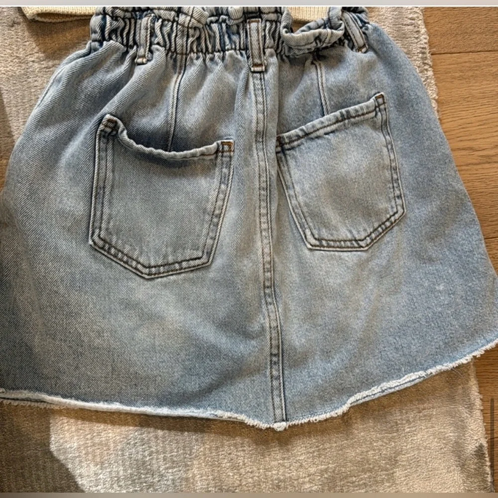 Zara Girls Denim Skirt plus 3 tops - Picture 10 of 13